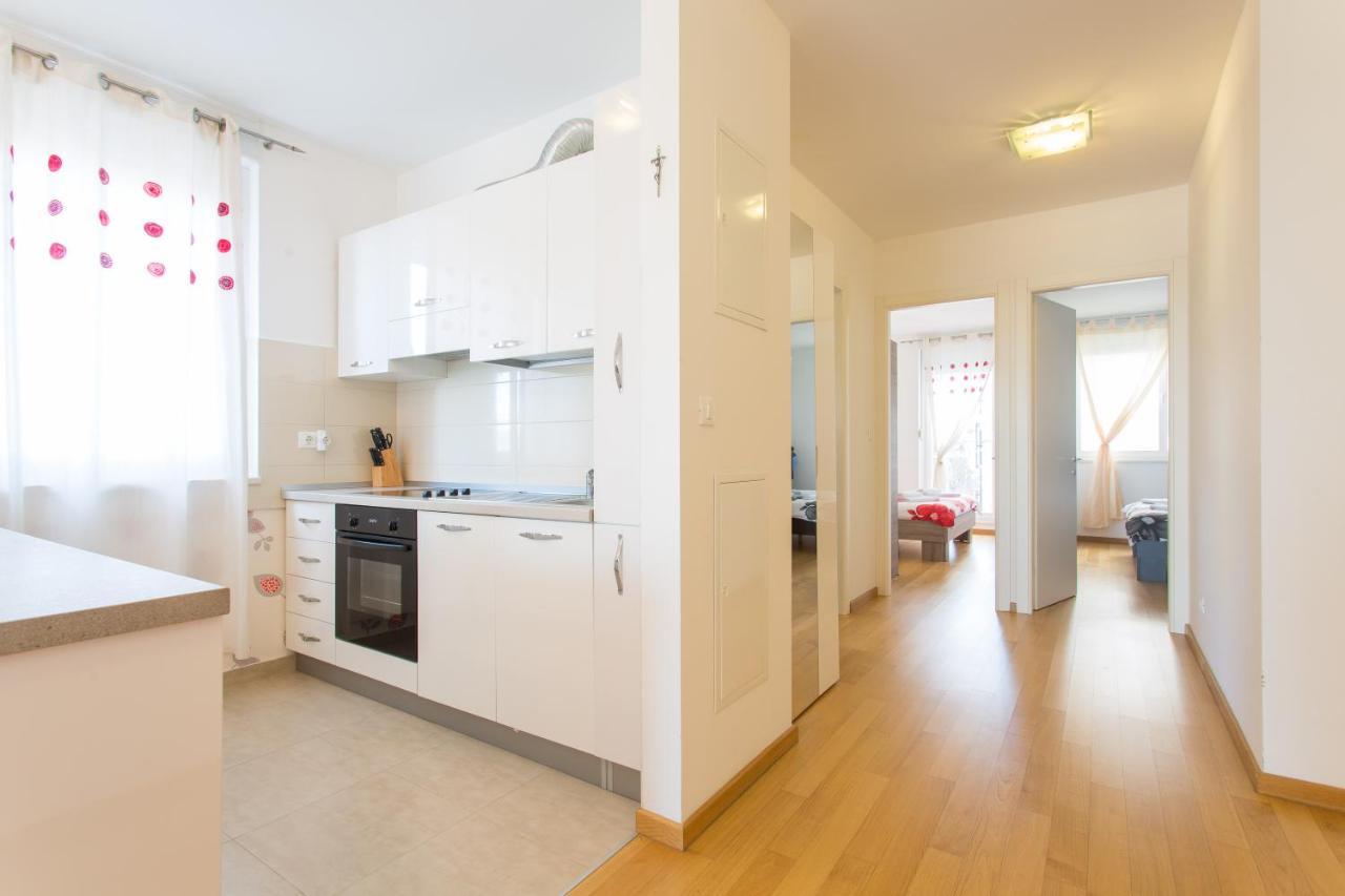 Arijana Free Private Garage Apartma Split